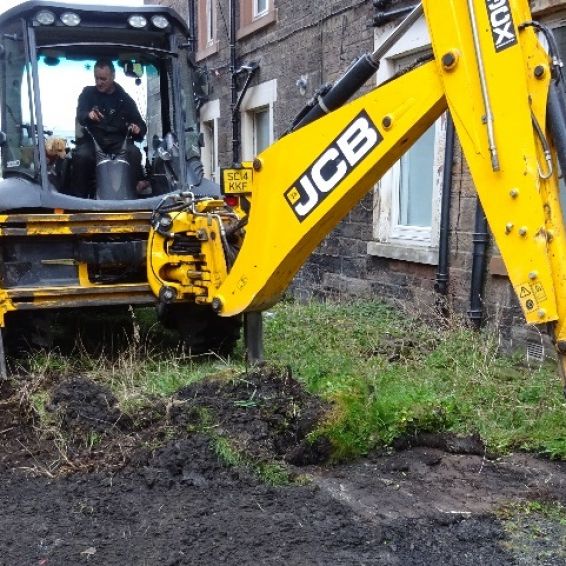 Wheatfield garden digger